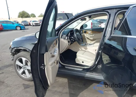 2018 Mercedes-Benz Glc 300 from USA, damaged, VIN WDC0G4JB4JV052538